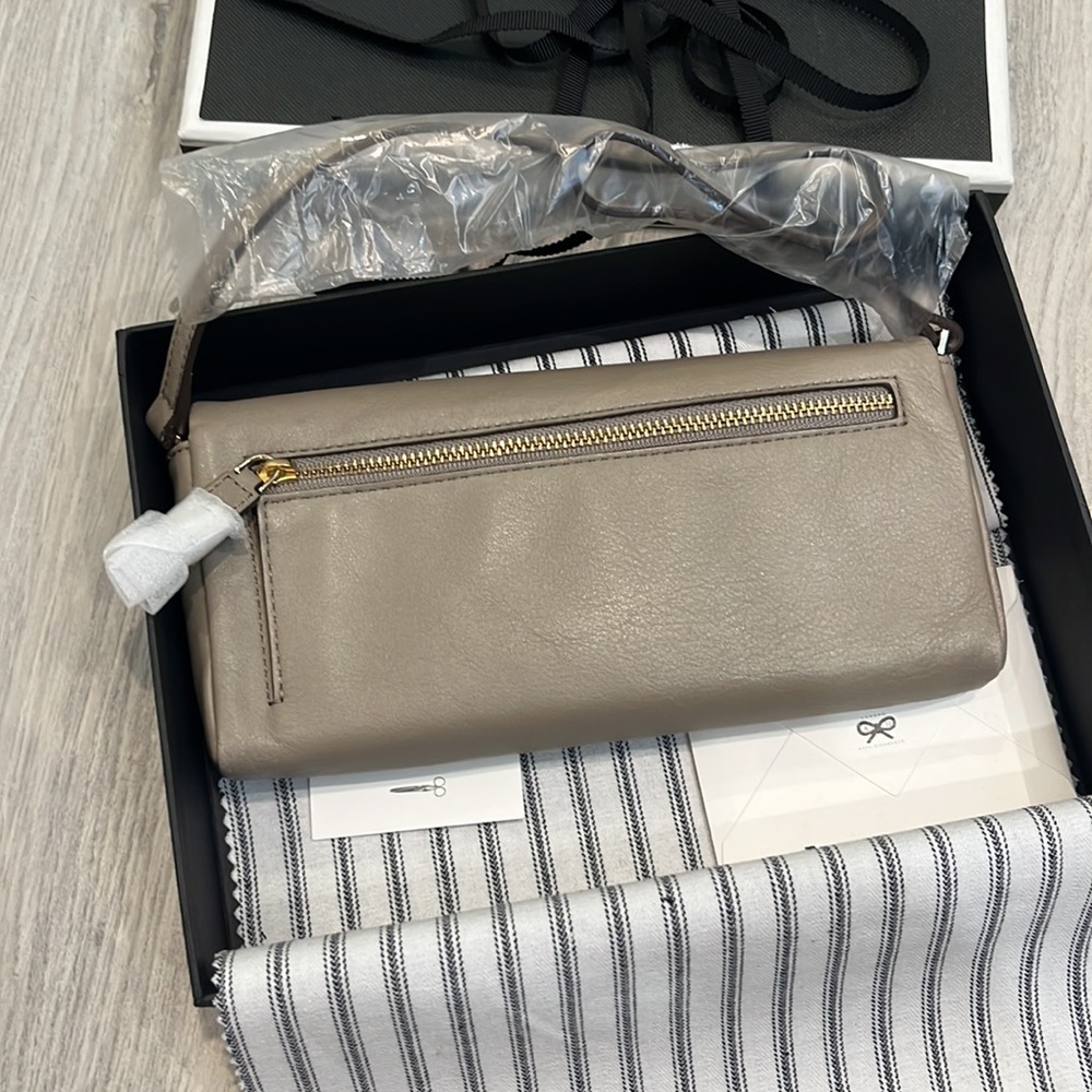 🍀New Authentic ANYA HINDMARCH - Picture 3 of 8